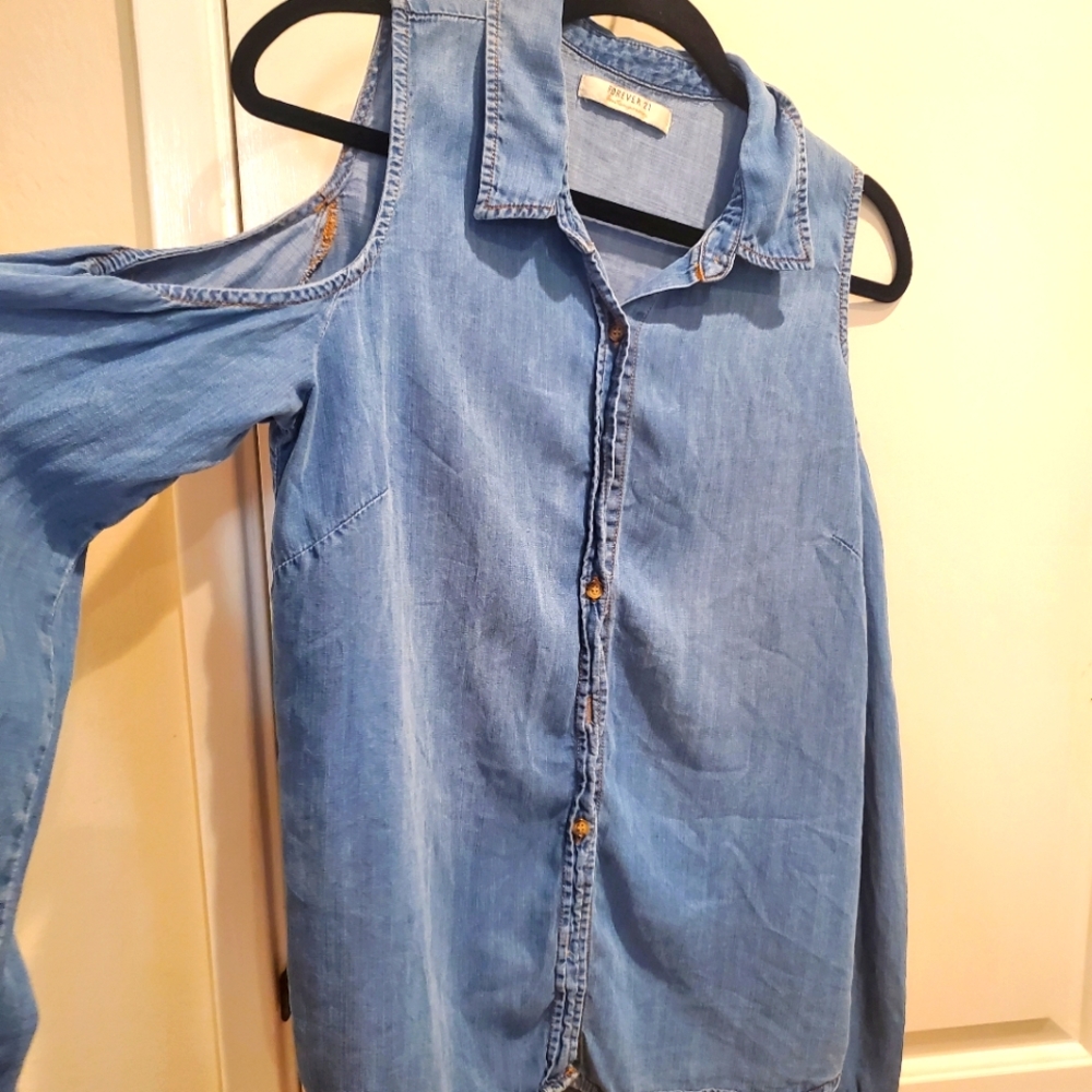 Women's blouse